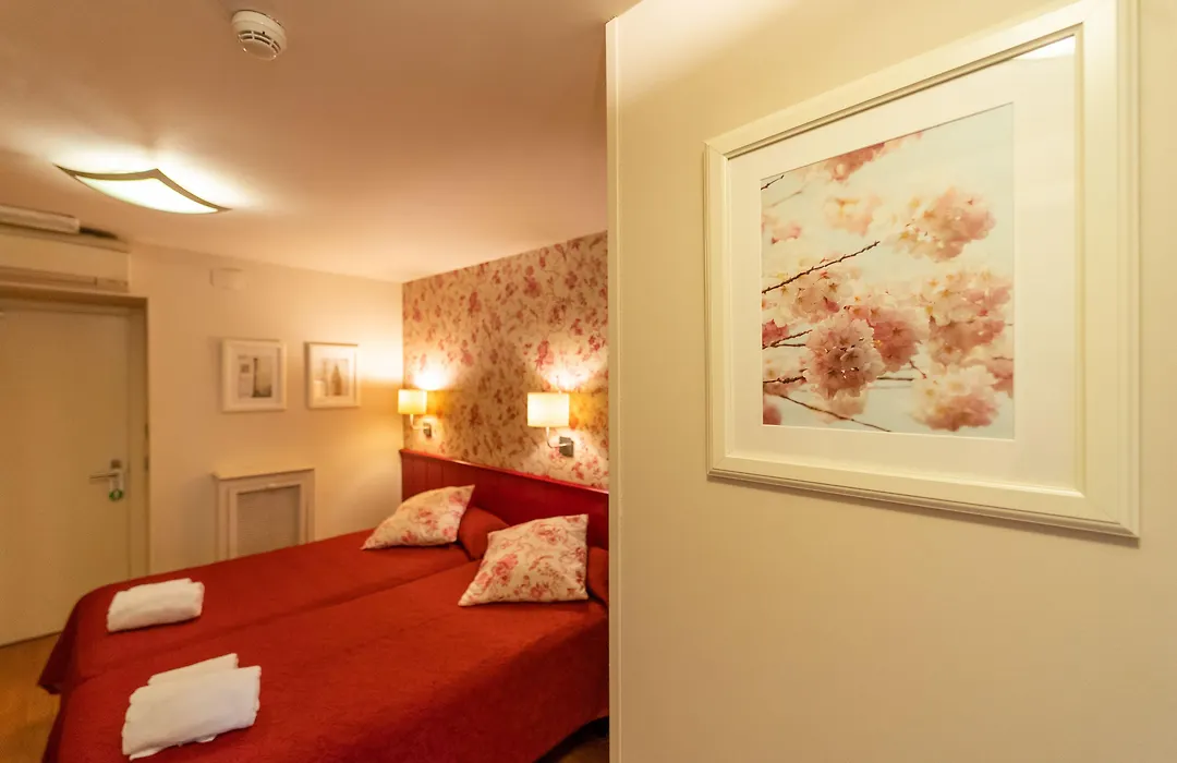Hostal Matheu-1